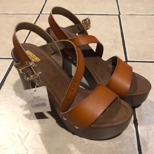 Mossimo Supply Co Cali Brown Platform Sandals 8.5